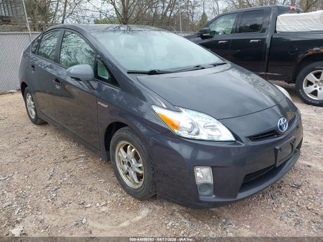 TOYOTA PRIUS - 1