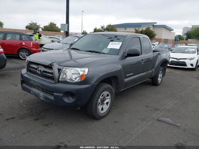 TOYOTA TACOMA - 2