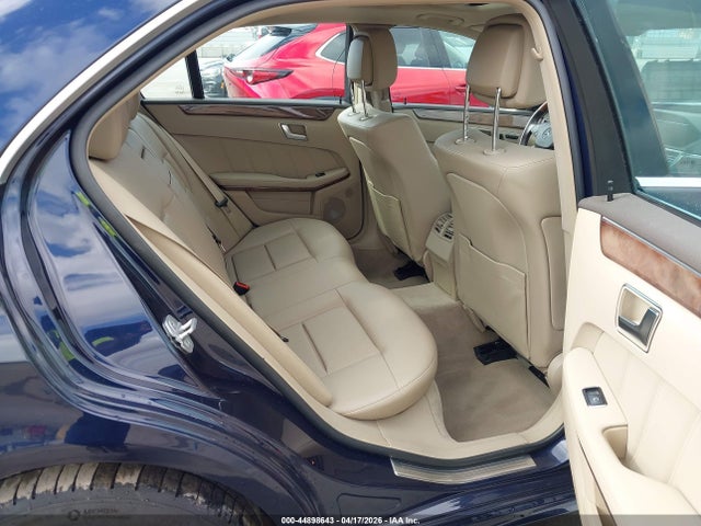 MERCEDES-BENZ E-CLASS - 8