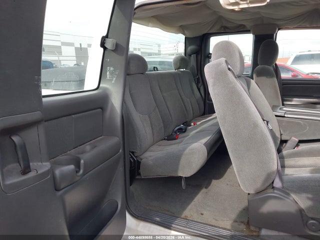 CHEVROLET SILVERADO 1500 LS - 8