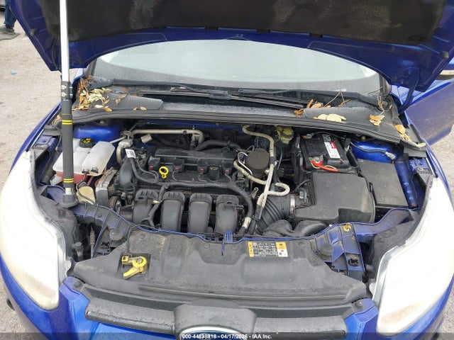FORD FOCUS SE - 10