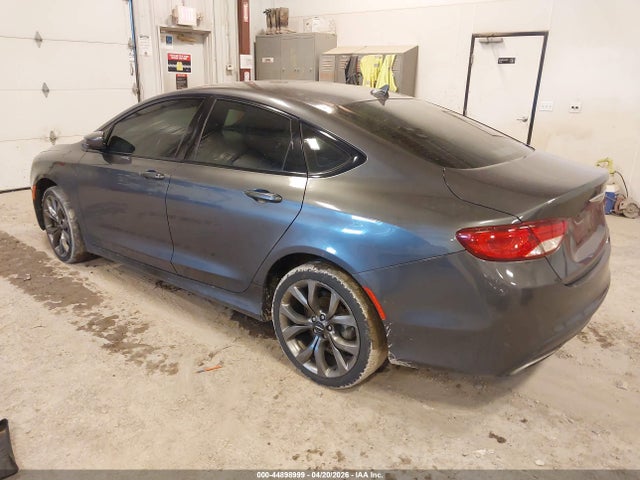 صورة 3 لـ 2016 Chrysler 200 S