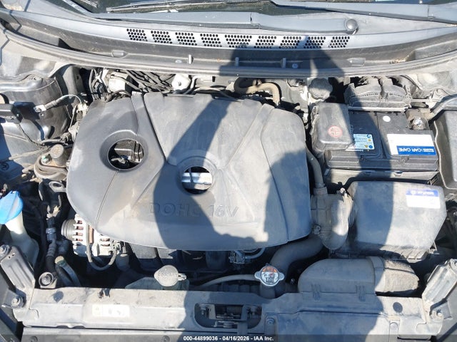 HYUNDAI ELANTRA SE - 10