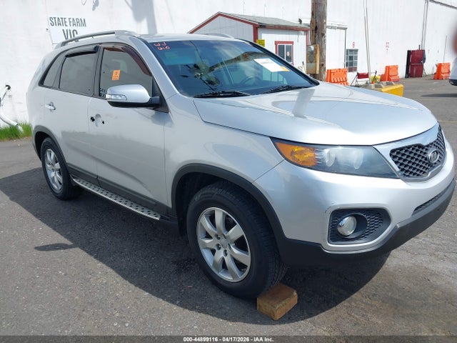 2012 KIA SORENTO LX
