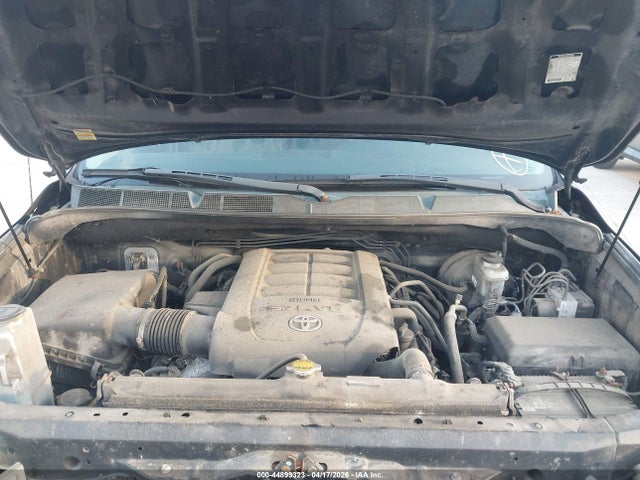 TOYOTA TUNDRA - 10