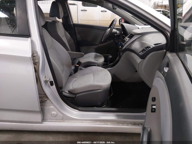 HYUNDAI ACCENT SE - 5