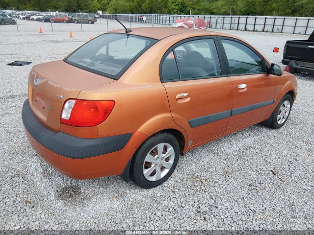 KIA RIO LX - 4