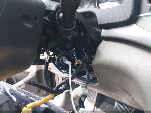 HYUNDAI ELANTRA SE - 6