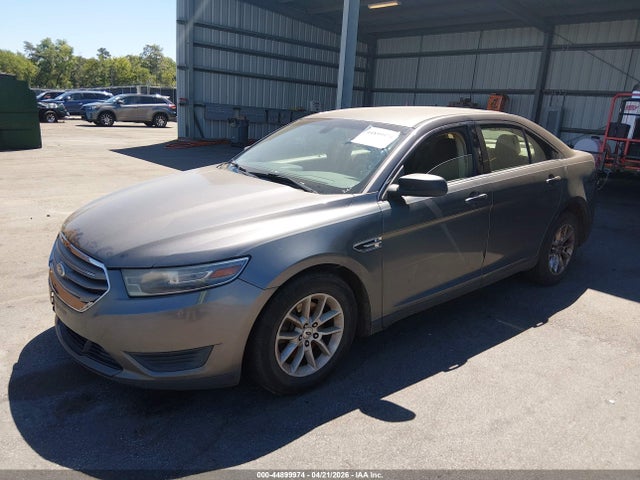 FORD TAURUS SE - 2