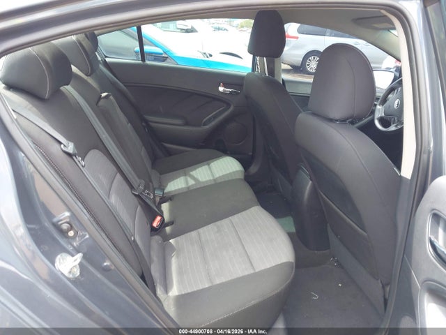 KIA FORTE EX - 8