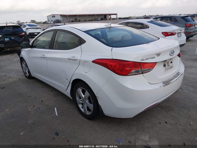 HYUNDAI ELANTRA GLS - 3