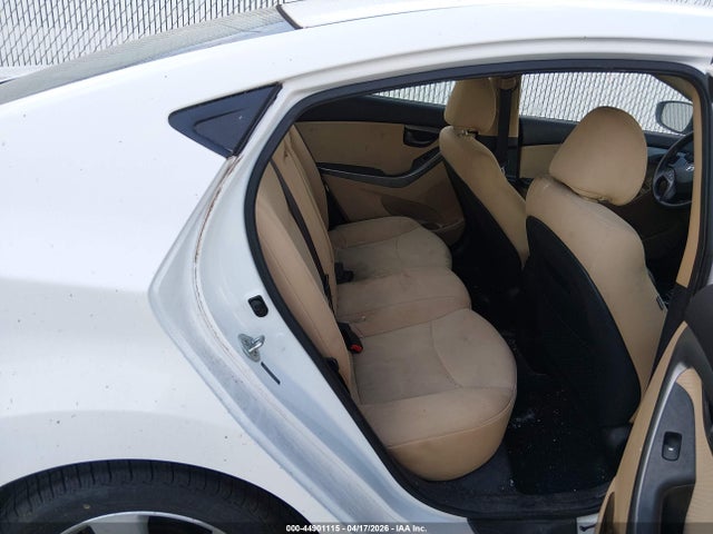 HYUNDAI ELANTRA GLS - 8