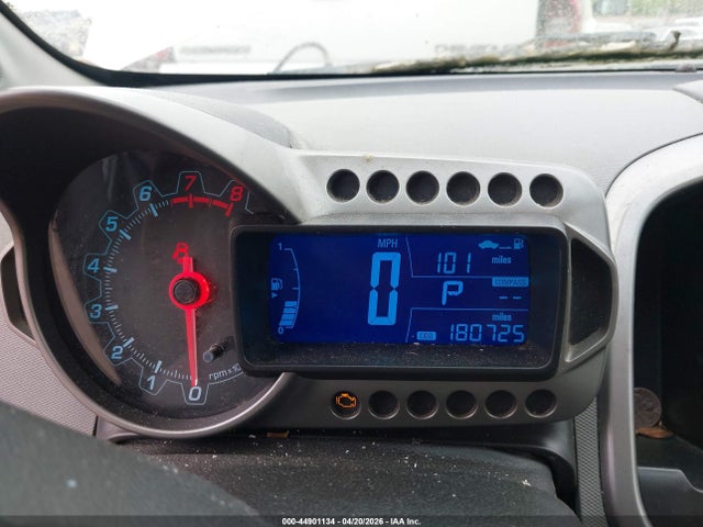 CHEVROLET SONIC LT AUTO - 7