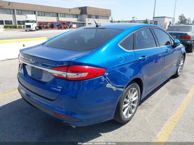 FORD FUSION HYBRID SE - 4