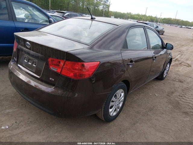 KIA FORTE EX - 4