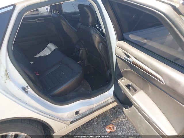 FORD FUSION ENERGI SE LUXURY - 8