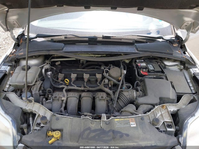 FORD FOCUS SE - 10