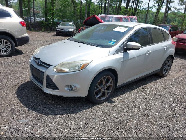 FORD FOCUS SE - 2