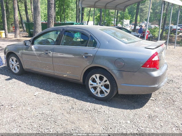 FORD FUSION SE - 3