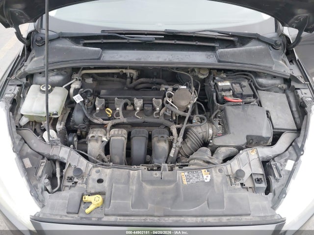 FORD FOCUS SE - 10