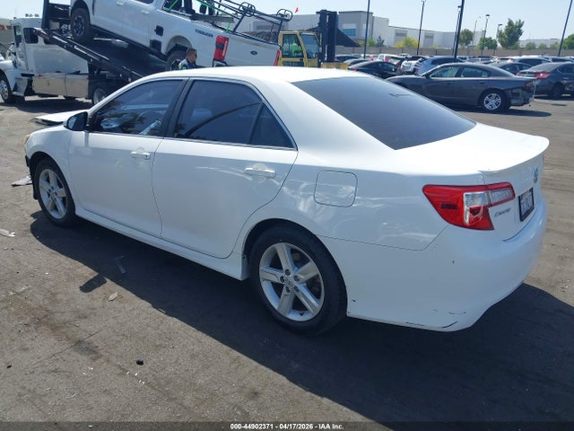 TOYOTA CAMRY - 3