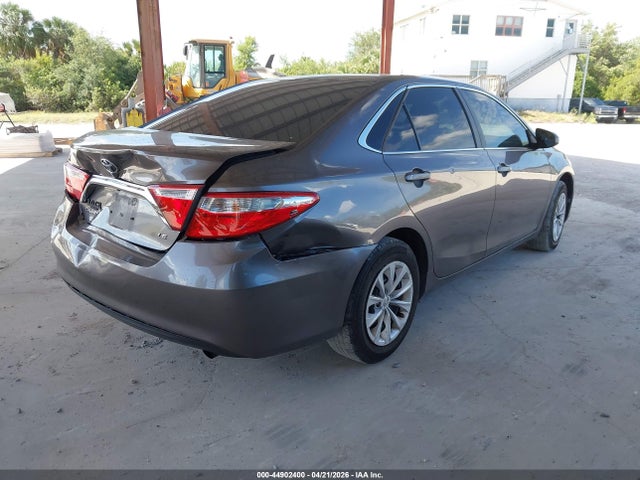 TOYOTA CAMRY - 4