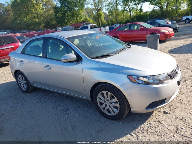 KIA FORTE EX - 1