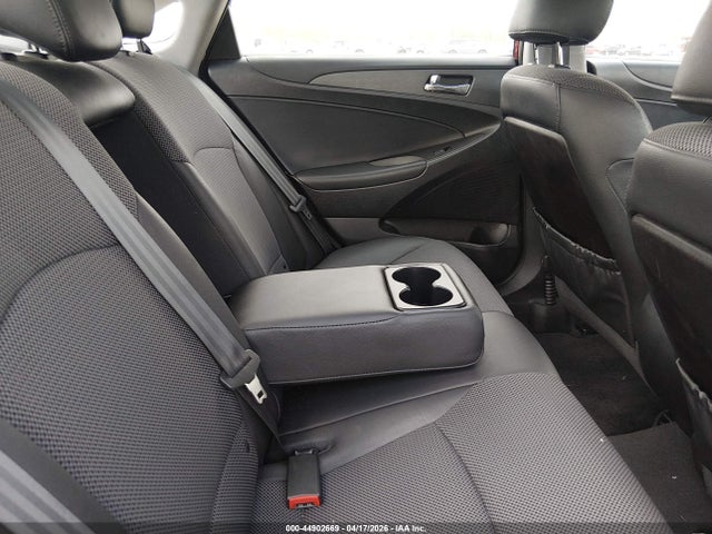 HYUNDAI SONATA SE 2.0T - 8