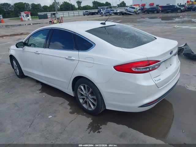 FORD FUSION SE - 3