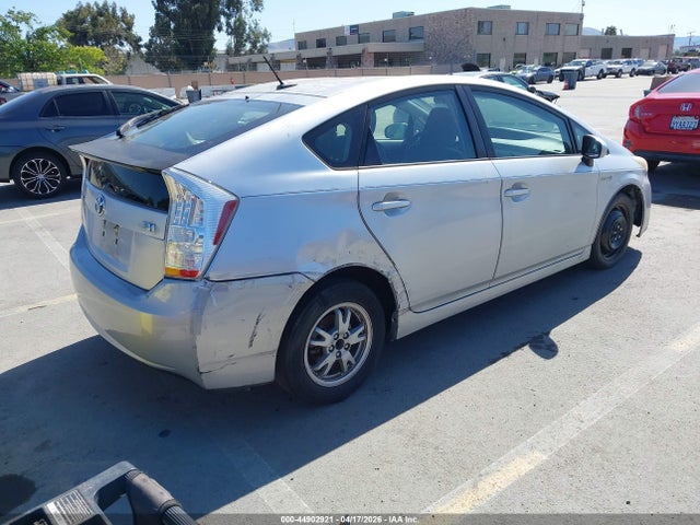 TOYOTA PRIUS - 4