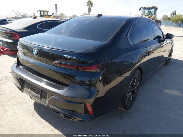 صورة 4 لـ 2023 BMW 760 I XDRIVE