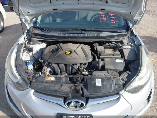 HYUNDAI ELANTRA SE - 10