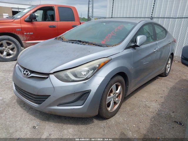 HYUNDAI ELANTRA SE - 2