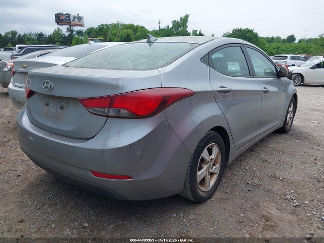 HYUNDAI ELANTRA SE - 4