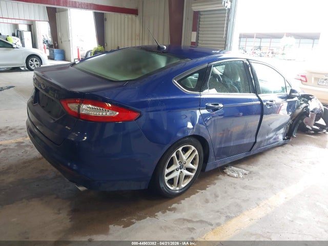 FORD FUSION SE - 4