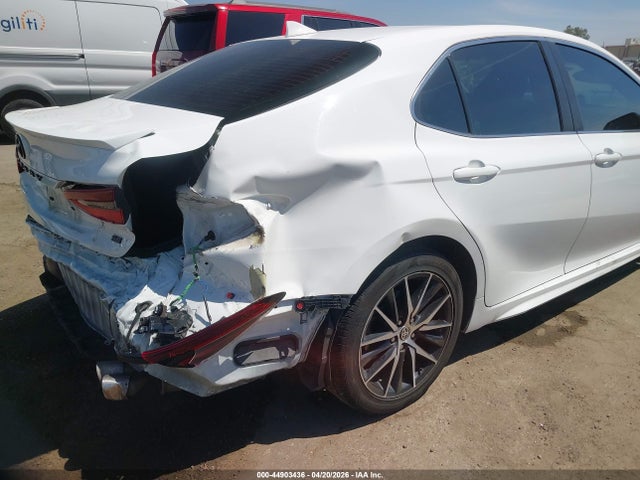 صورة 6 لـ 2024 Toyota CAMRY SE