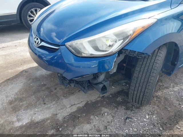 HYUNDAI ELANTRA SE - 6