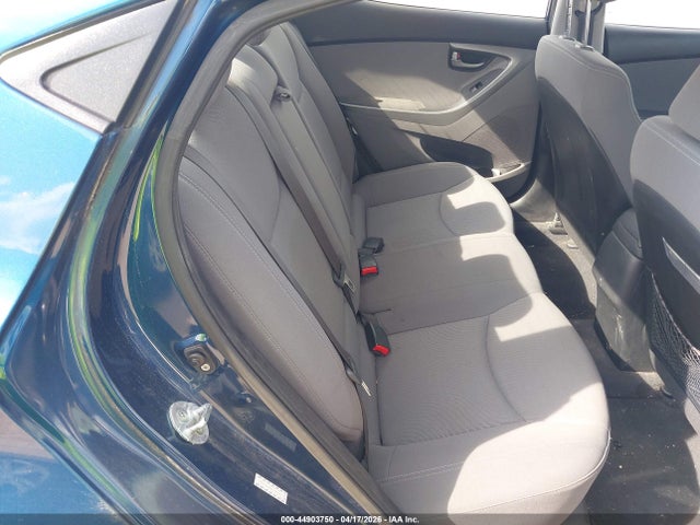 HYUNDAI ELANTRA SE - 8