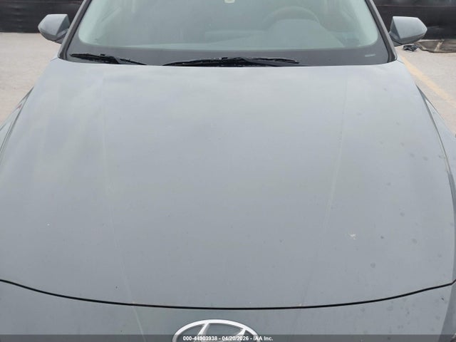 HYUNDAI ELANTRA SEL - 6