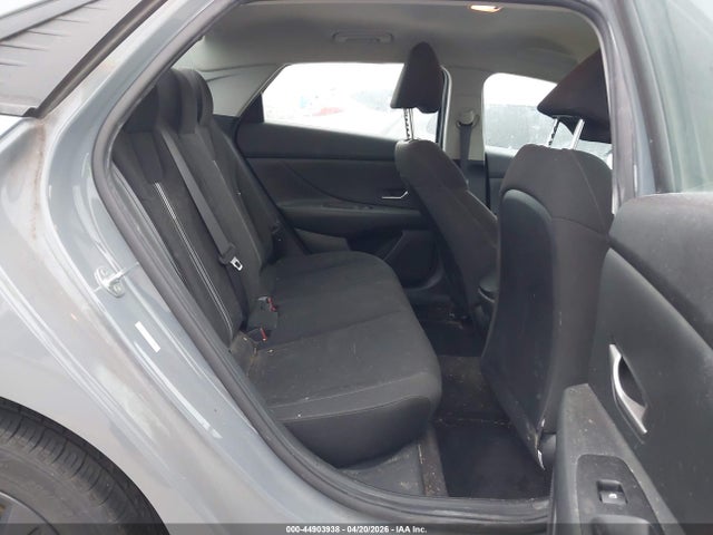 HYUNDAI ELANTRA SEL - 8