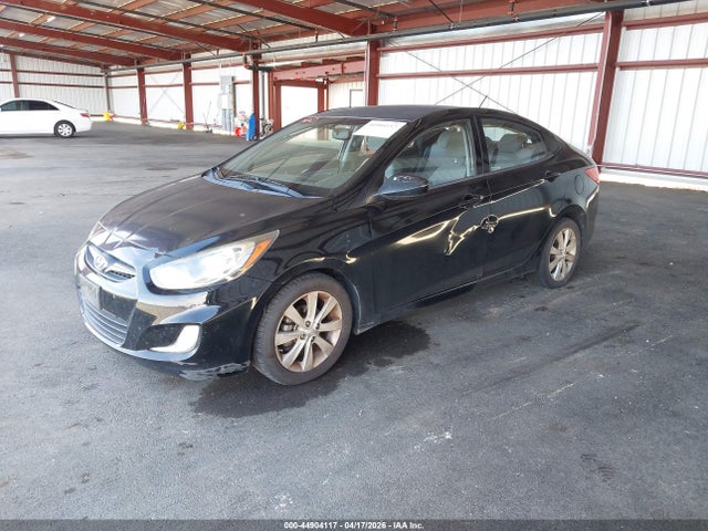 HYUNDAI ACCENT GLS - 2