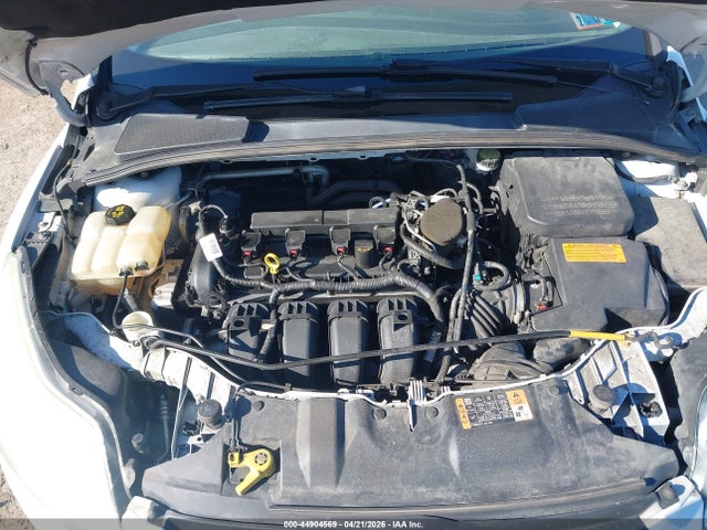 FORD FOCUS SE - 10