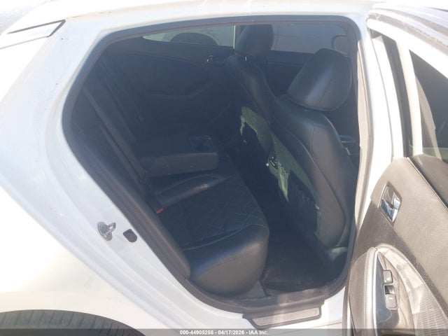 KIA OPTIMA SXL TURBO - 8