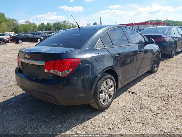 CHEVROLET CRUZE LS AUTO - 4
