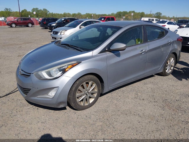 HYUNDAI ELANTRA SE - 2