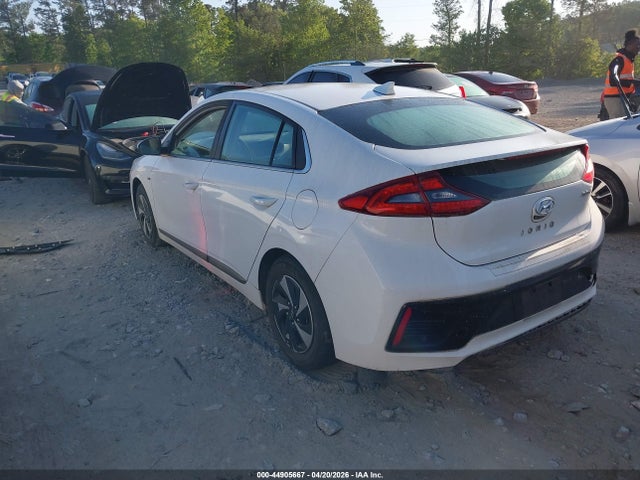 HYUNDAI IONIQ HYBRID SEL - 3