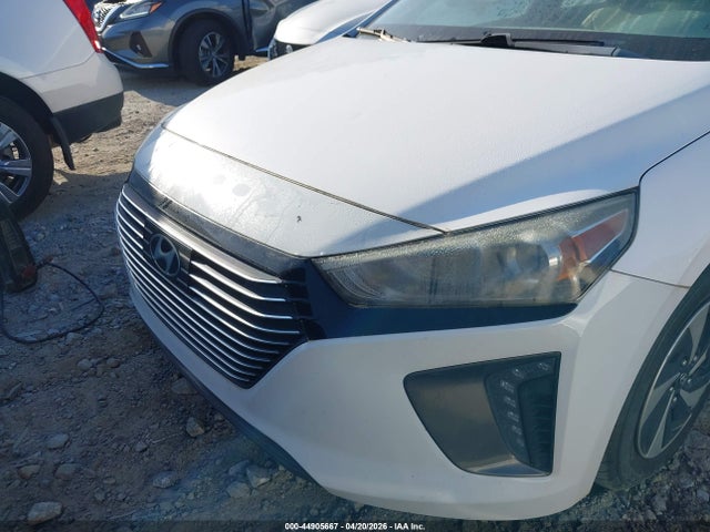 HYUNDAI IONIQ HYBRID SEL - 6