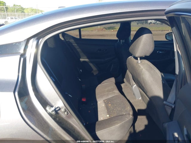 2025 Nissan SENTRA SV photo 8