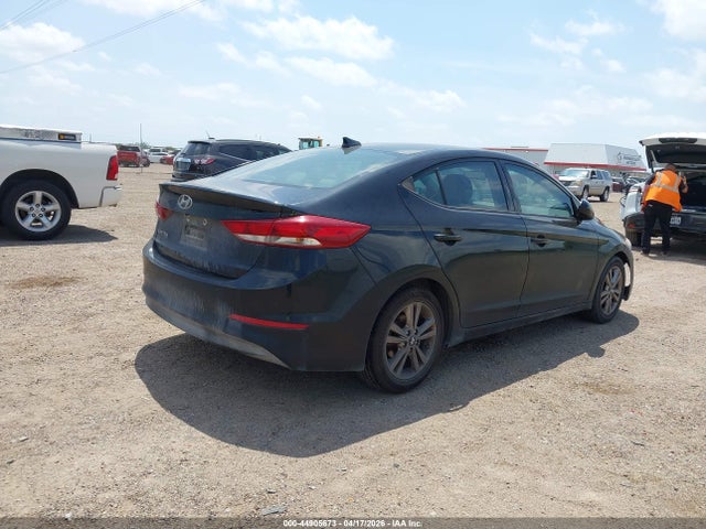 HYUNDAI ELANTRA SEL - 4