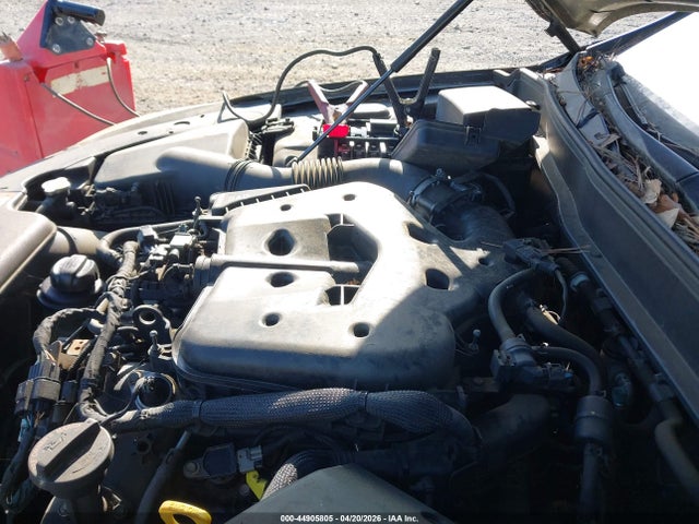 HYUNDAI GENESIS 3.8 - 10